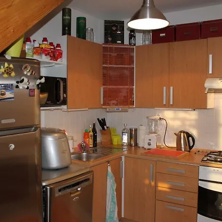 Sunny Two-story Kyje プラハ