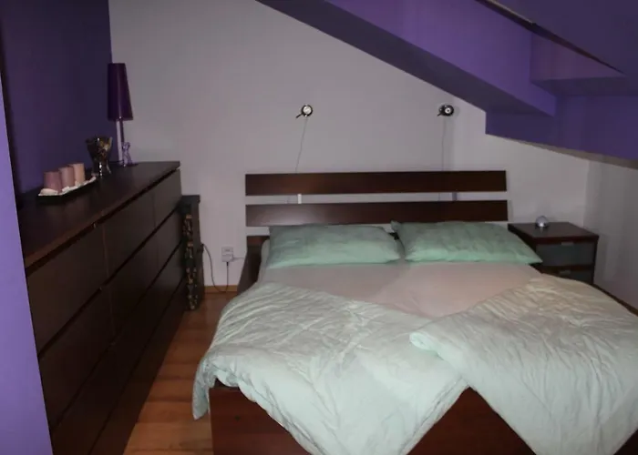 Sunny Two-story Kyje Appartamento